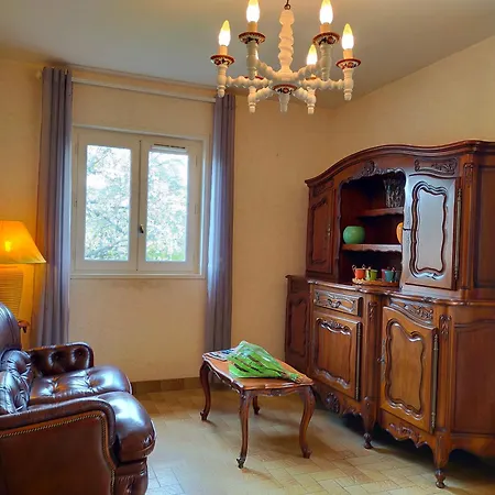 Chez Tata Malou - Maison Avec Jardin, Cour Fermee, Proche Toutes Commodites * Saint-Julien-Chapteuil